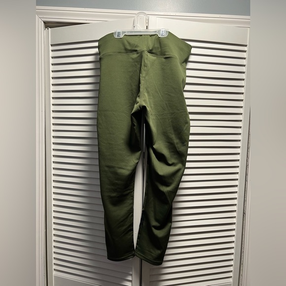 Series 8 Fitness Size XL Active Legging - Picture 2 of 3